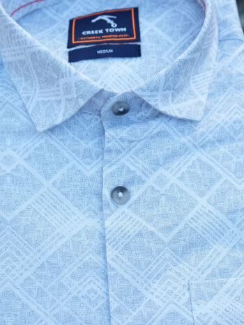 Grey diamond grid motif